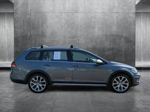 2018 Volkswagen Golf Alltrack TSI SE