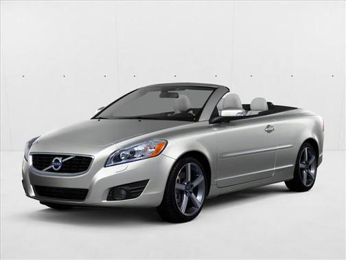 Electric Silver Metallic 2013 Volvo C70 T5