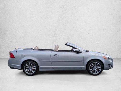 Electric Silver Metallic 2013 Volvo C70 T5