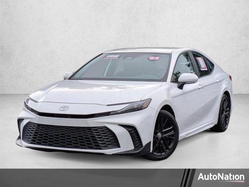 Ice Cap 2025 Toyota Camry SE