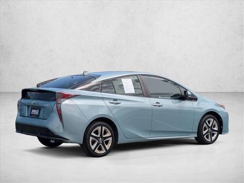 2016 Toyota Prius Four Touring