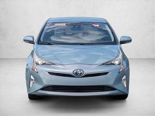 2016 Toyota Prius Four Touring