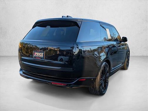 2024 Land Rover Range Rover P530 SE