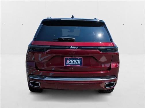 2022 Jeep Grand Cherokee Summit