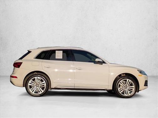 2018 Audi Q5 2.0T Premium Plus