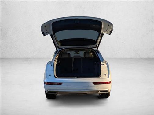 2018 Audi Q5 2.0T Premium Plus