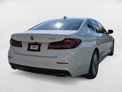 2021 BMW 530 530i