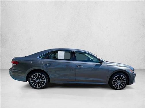 2022 Volkswagen Passat 2.0T Limited Edition