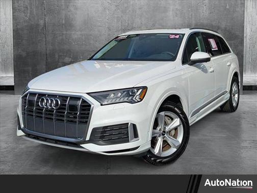 2024 Audi Q7 45 Premium Plus