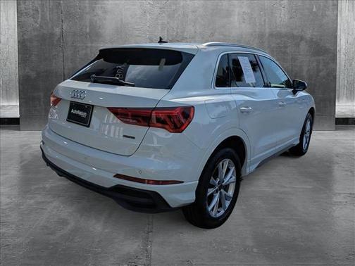 2023 Audi Q3 S line Premium