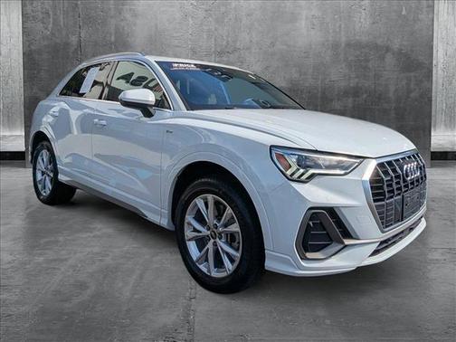 2023 Audi Q3 S line Premium