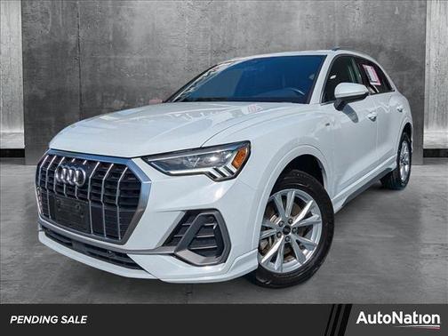 2023 Audi Q3 S line Premium