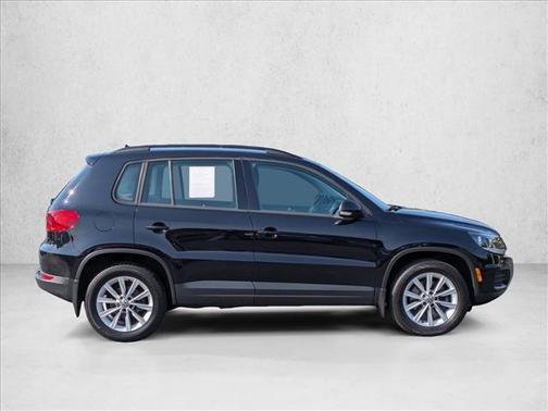 Deep Black Pearl 2017 Volkswagen Tiguan 2.0T S 4MOTION
