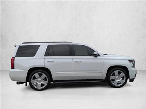 Iridescent Pearl Tricoat 2017 Chevrolet Tahoe LT