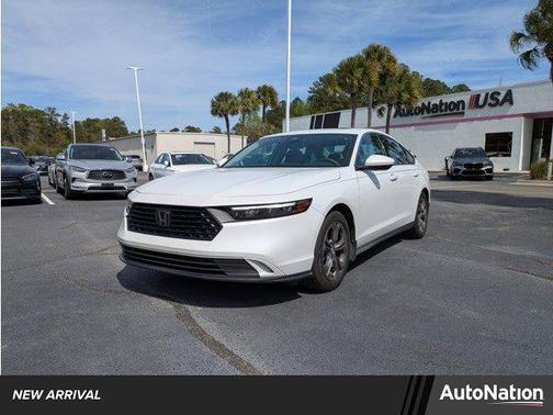 Platinum White Pea 2023 Honda Accord EX