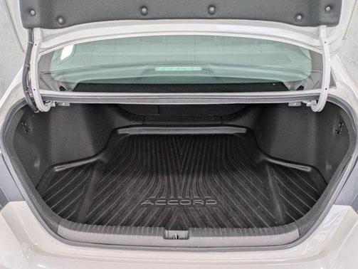 Platinum White Pea 2023 Honda Accord EX