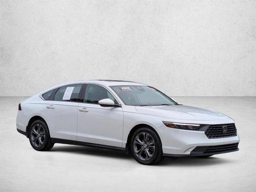 Platinum White Pea 2023 Honda Accord EX