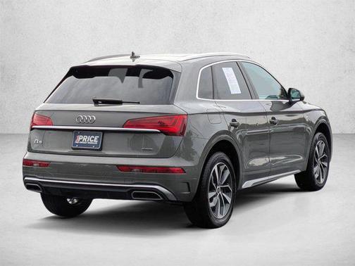 White 2024 Audi Q5 45 S line Premium Plus