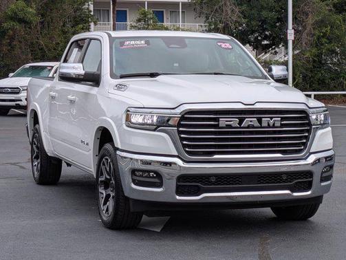 Bright White Clearcoat 2025 RAM 1500 Laramie