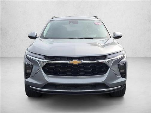 Sterling Gray Metallic 2026 Chevrolet Trax LT