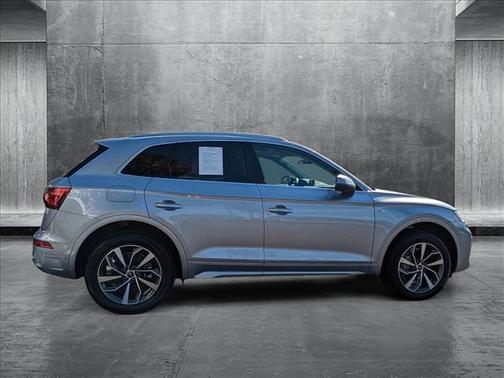 2024 Audi Q5 45 S line Premium Plus