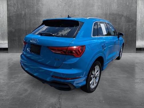 2023 Audi Q3 S line Premium