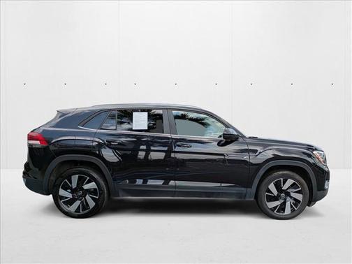 2024 Volkswagen Atlas Cross Sport 2.0T SE w/Technology 4MOTION