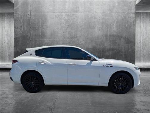 2022 Maserati Levante Modena