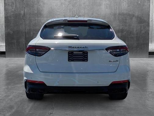 2022 Maserati Levante Modena