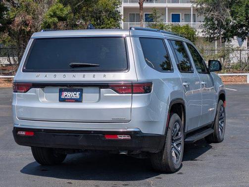 Silver Zynith 2024 Jeep Wagoneer Series II 4x2