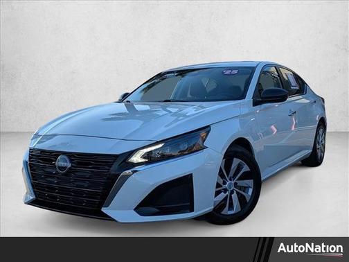 2025 Nissan Altima S FWD