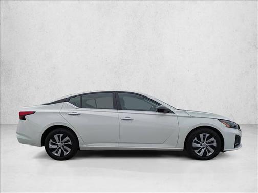 2025 Nissan Altima S FWD