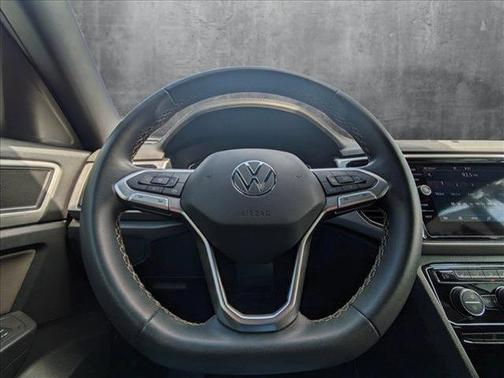 2022 Volkswagen Atlas Cross Sport 2.0T SE w/Technology 4MOTION
