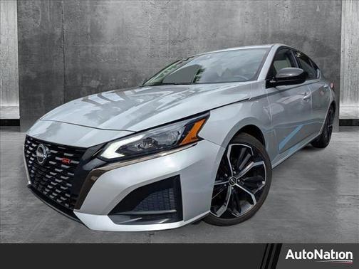2023 Nissan Altima SR FWD