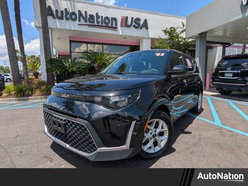 2023 Kia Soul LX