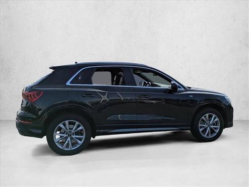 2023 Audi Q3 Premium 45 TFSI S line quattro Tiptronic