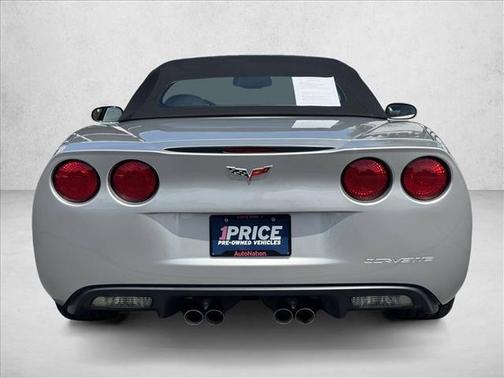 Machine Silver Metallic 2006 Chevrolet Corvette Base