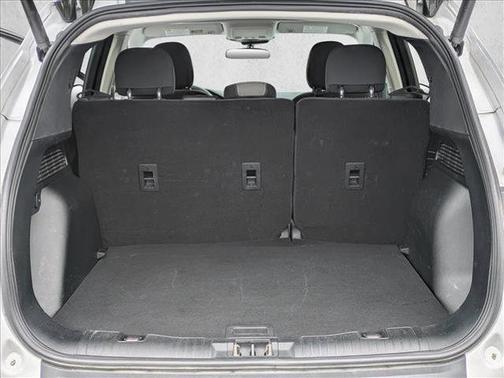 Oxford White 2022 Ford Escape SE