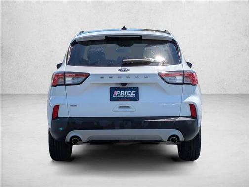 Oxford White 2022 Ford Escape SE