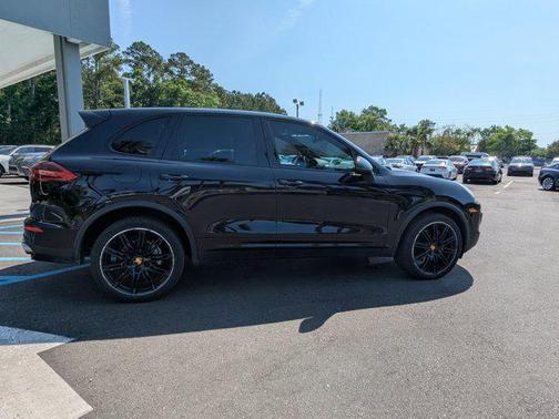 2017 Porsche Cayenne S