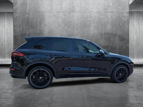 2017 Porsche Cayenne S