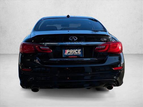 2016 INFINITI Q70 3.7