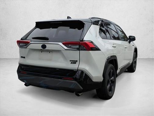 2019 Toyota RAV4 Hybrid SE