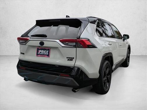 2019 Toyota RAV4 Hybrid SE