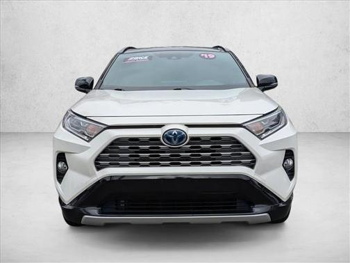 2019 Toyota RAV4 Hybrid SE