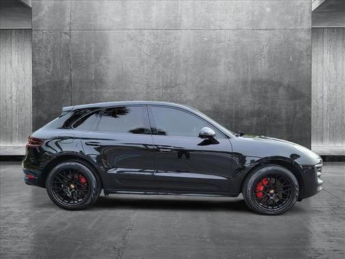 2017 Porsche Macan GTS