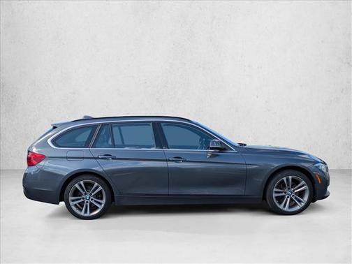 Mineral Gray Metallic 2018 BMW 330 xDrive