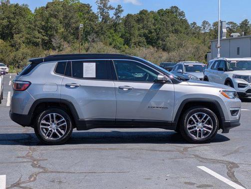 Billet Silver Metallic Clearcoat 2018 Jeep Compass Latitude