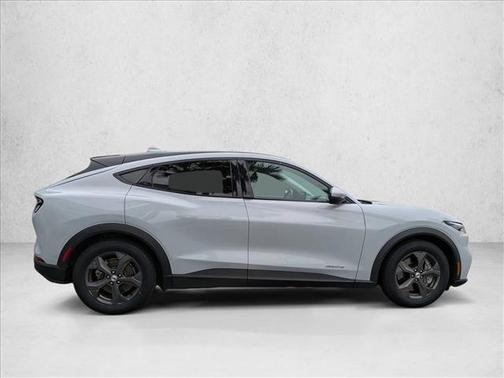 2022 Ford Mustang Mach-E Select