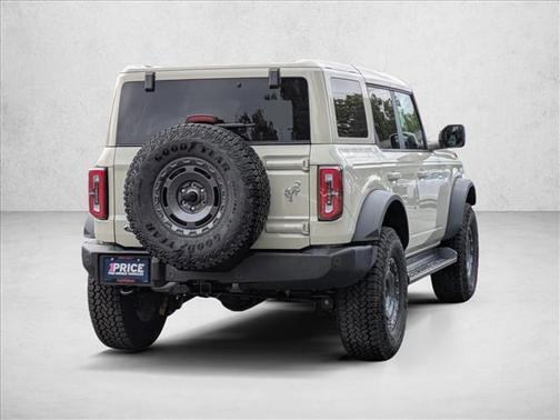 Desert Sand 2025 Ford Bronco Outer Banks